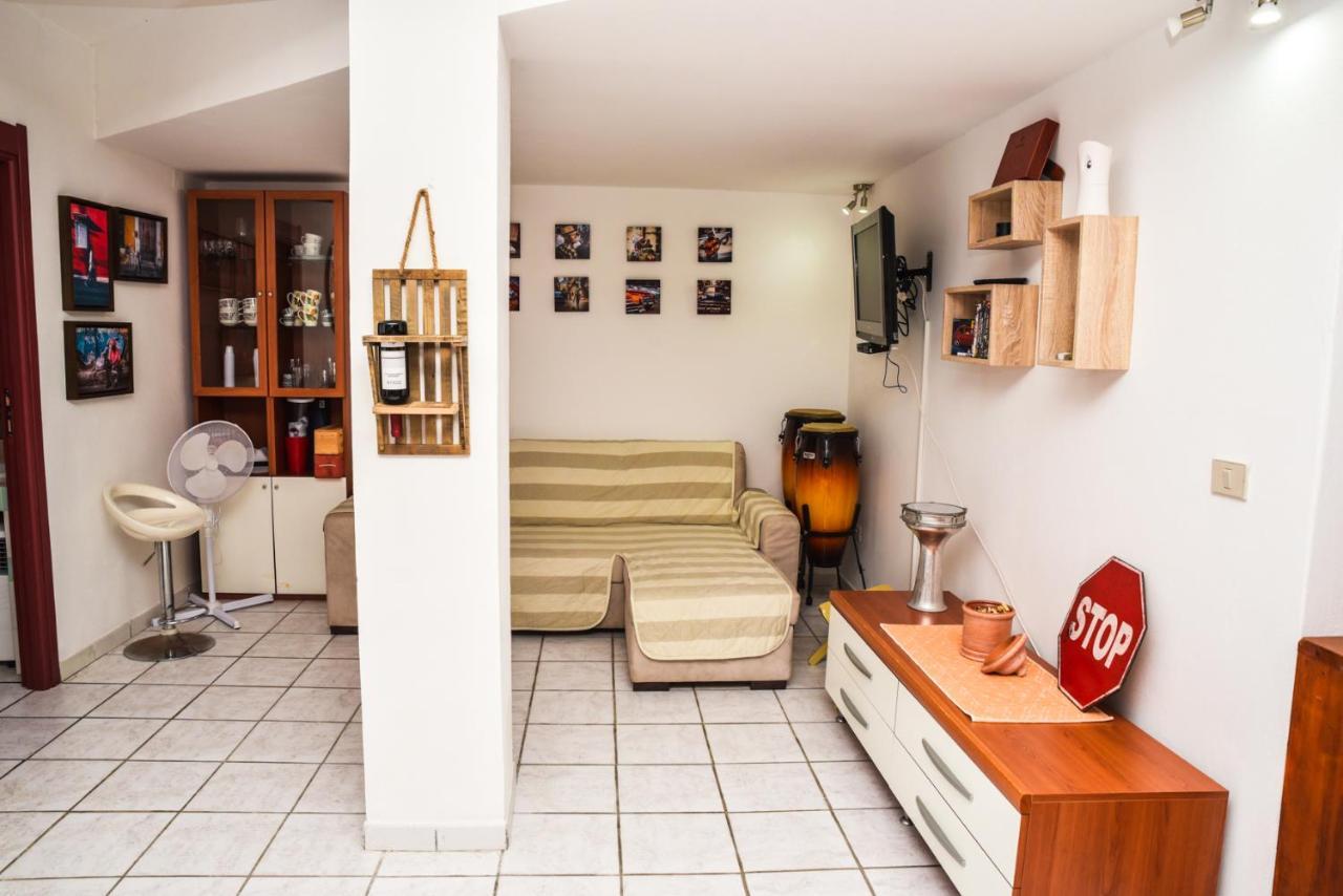 Casa Particular - Casa Vacanze - By Faendho Porto Torres Exterior photo